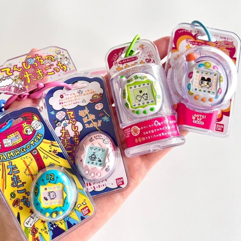 Kawaii Tech Accessories - Оригинальный электронный питомец-брелок Bandai Tamagotchi Mini,